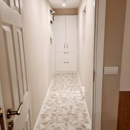 Brand New Luxury Flat In The Center *